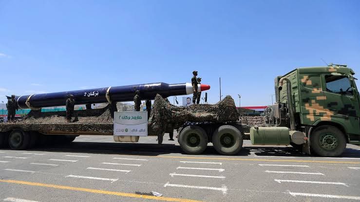 الحوثيون يعلنون قصف أهداف في السعودية… ويتوعدون بالتصعيد